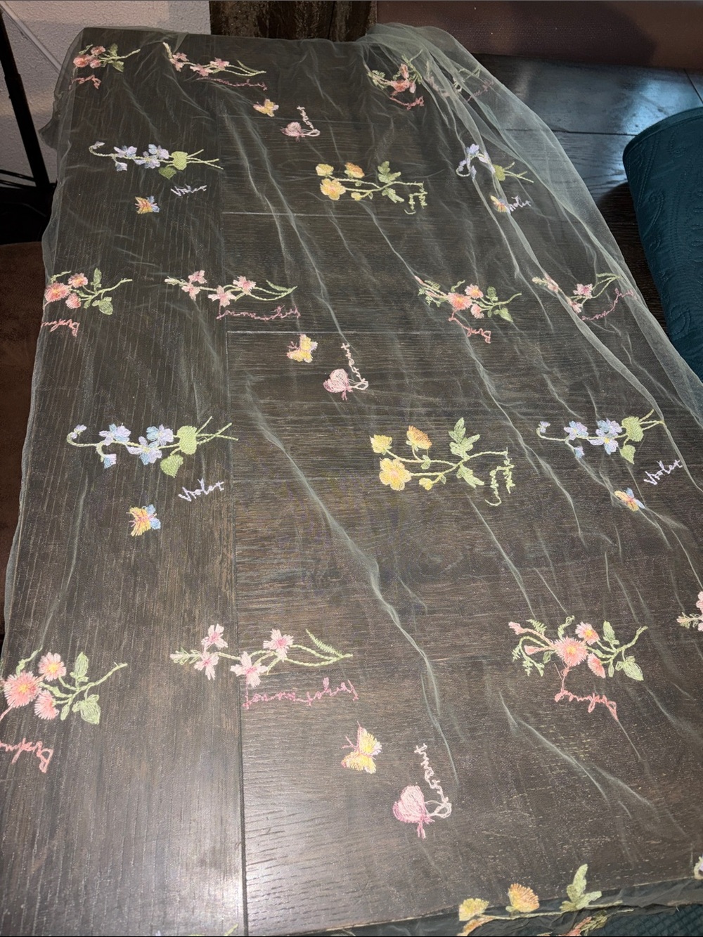 1pc Light Green Embroidered Floral Sheer Table Runner Pastel Flowers 70cm*180cm